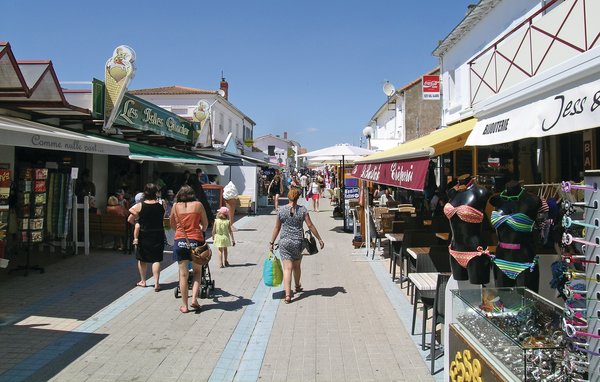 Location de vacances - La Tranche sur Mer , France - FVE223 901