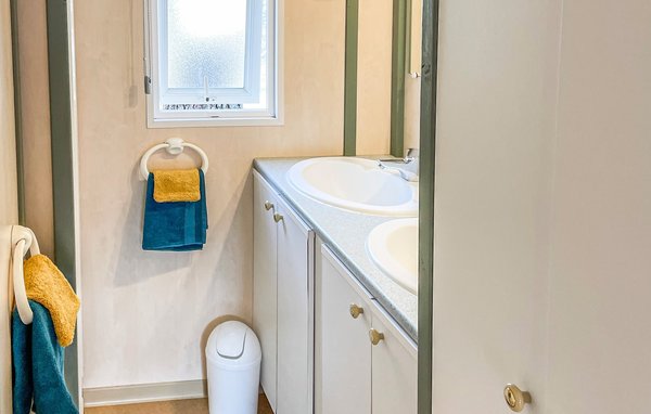 Holiday Home - L'Aiguillon-la-Presqu'île , France - FVE329 701