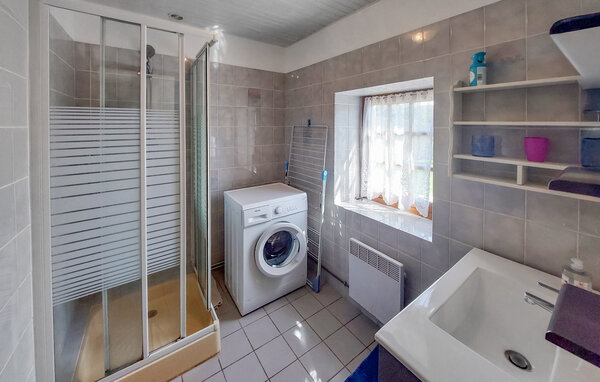 Holiday Home - Mont Saint Jean , France - FVS041 702