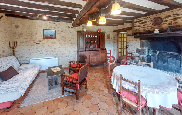 Holiday Home - Mont Saint Jean , France - FVS041 302