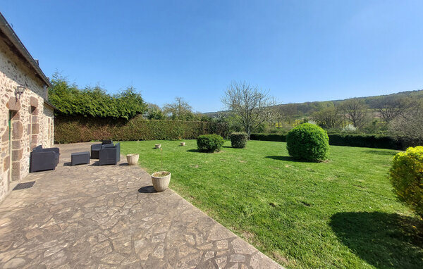 Holiday Home - Mont Saint Jean , France - FVS041 101