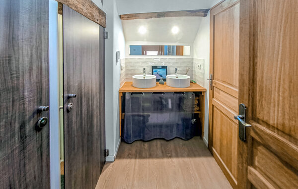 Holiday Home - PARENNES , France - FVS042 702