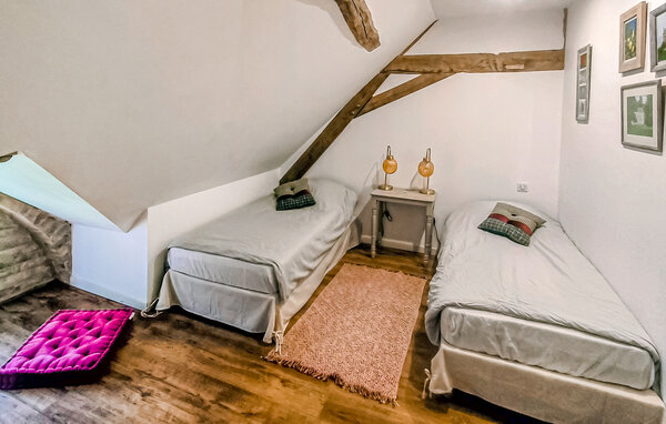 Holiday Home - PARENNES , France - FVS042 604