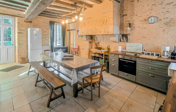 Holiday Home - PARENNES , France - FVS042 401