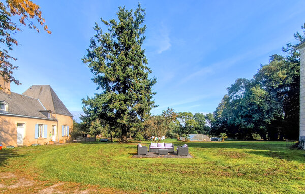 Holiday Home - PARENNES , France - FVS042 101