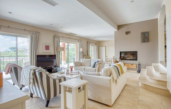 Holiday Home - Les Adrets-de-l'Estérel , France - FVV041 301
