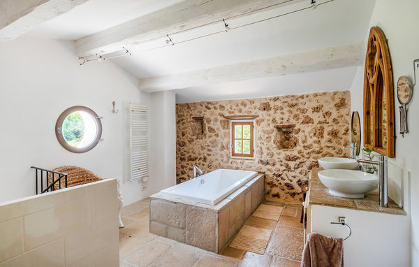 Location de vacances - Carces , France - FVV050 701