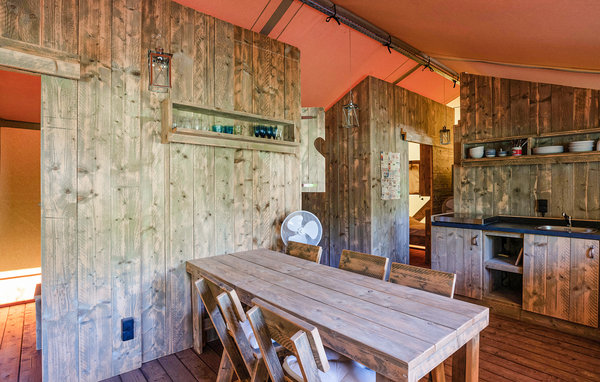 Location de vacances - Carces , France - FVV050 501