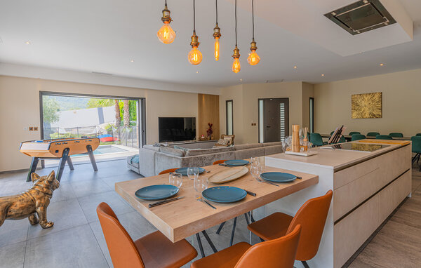 Holiday Home - Solliès-Toucas , France - FVV140 401