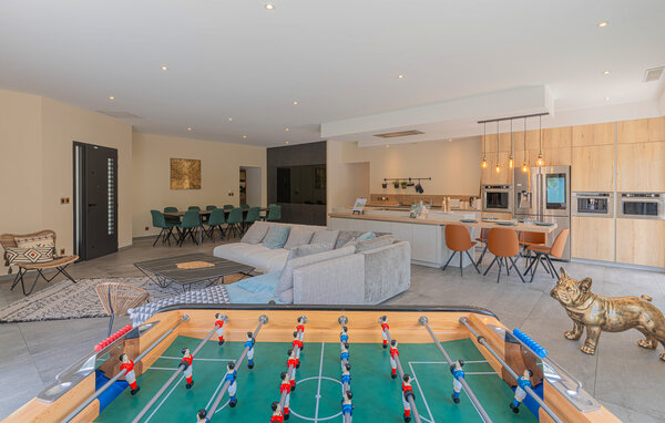 Holiday Home - Solliès-Toucas , France - FVV140 301