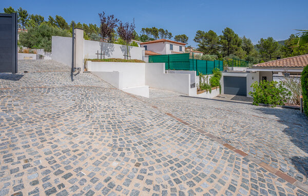 Holiday Home - Solliès-Toucas , France - FVV140 81