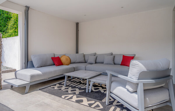Holiday Home - Solliès-Toucas , France - FVV140 101