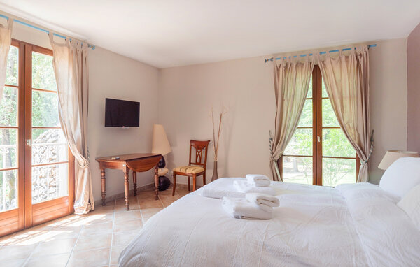 Location de vacances - Saint-Maximin-la-Sainte-Baume , France - FVV168 602