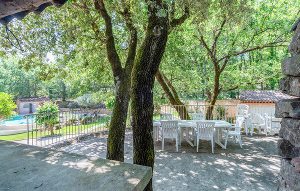 Location de vacances - Saint-Maximin-la-Sainte-Baume , France - FVV168 2