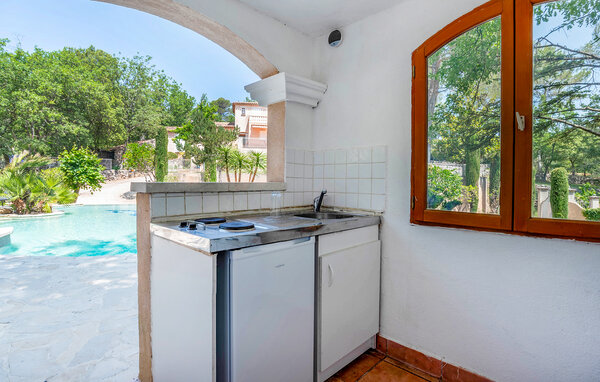 Location de vacances - Saint-Maximin-la-Sainte-Baume , France - FVV168 104