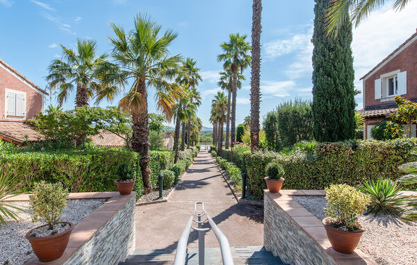 Location de vacances - Roquebrune sur Argens , France - FVV182 2
