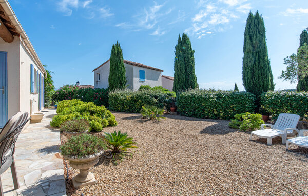Location de vacances - Roquebrune sur Argens , France - FVV182 102