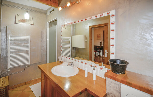 Holiday Home - Sollies-Toucas , France - FVV194 703