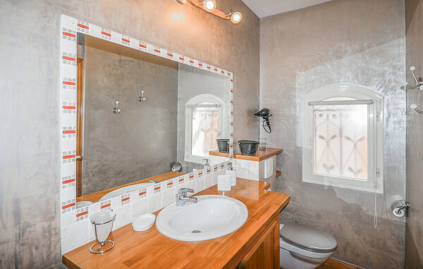 Holiday Home - Sollies-Toucas , France - FVV194 704