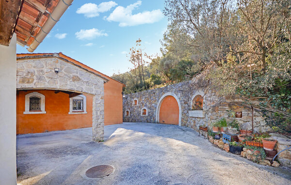 Holiday Home - Sollies-Toucas , France - FVV194 102