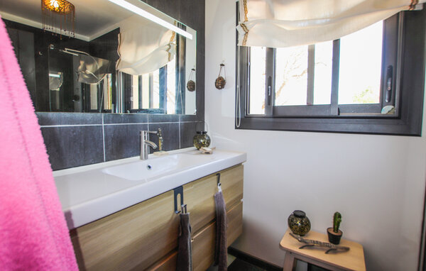 Location de vacances - Bormes les Mimosas , France - FVV248 702