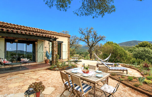 Location de vacances - Bormes les Mimosas , France - FVV248 2