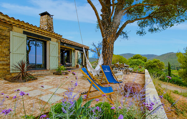 Location de vacances - Bormes les Mimosas , France - FVV248 101