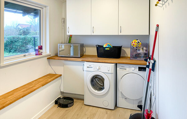 Semesterhus - Thorøhuse Strand , Danmark - G51235 501