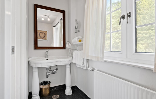 Holiday Home - Horne , Denmark - G52566 702
