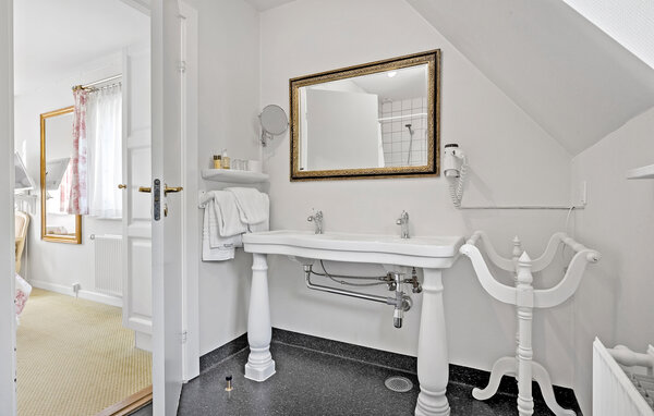 Holiday Home - Horne , Denmark - G52566 707