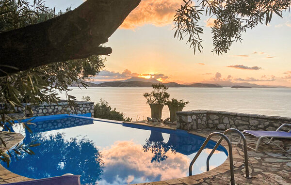 Holiday Home - Sivota - Lefkada , Greece - GLF100 202