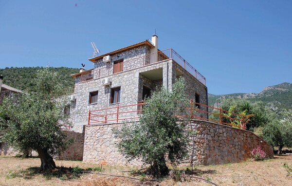 Semesterhus - Kryoneri Astros Peloponnese , Grekland - GPE418 2