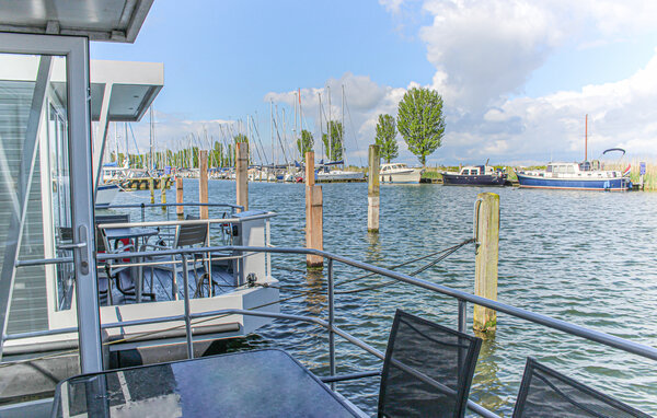 Houseboat - Lelystad , Holland - HFL024 2