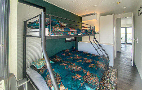 Husbåt/Hus på vatten - Lelystad , Holland - HFL112 603