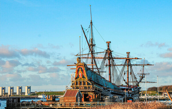 Husbåt - Lelystad , Nederland - HFL112 102