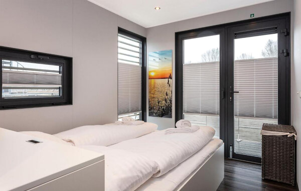 łódź mieszkalna - Sneek , Holandia - HFR514 604