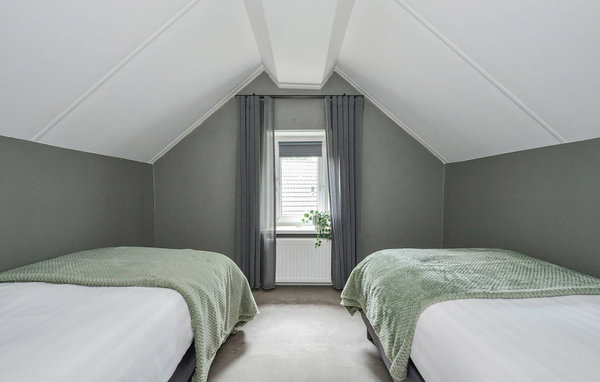 Semesterhus - Kerkdriel , Holland - HGE134 705