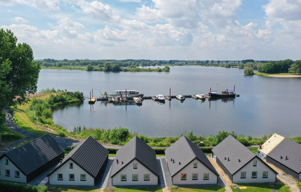 Semesterhus - Kerkdriel , Holland - HGE134 82