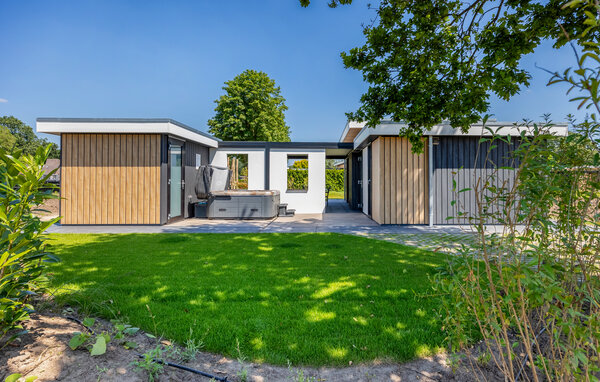 Semesterhus - Voorthuizen , Holland - HGE316 82