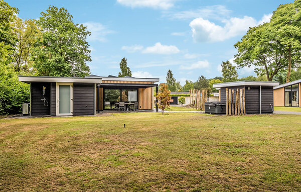 Feriehuse - Voorthuizen , Holland - HGE992 1