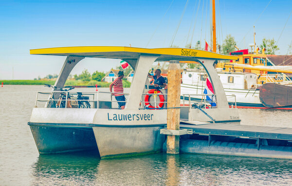 Vakantiehuis - Lauwersoog , Nederland - HGR079 907