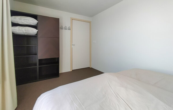 Semesterhus - Beesel , Holland - HLI097 601