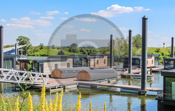Dom Houseboat Waterlelie