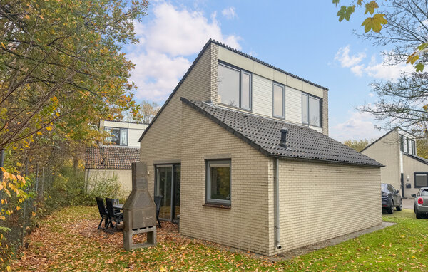 Semesterhus - Hoeven , Holland - HNB018 9