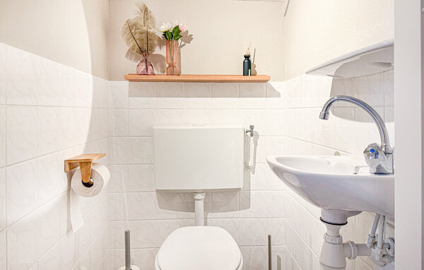 Holiday Home - Hoeven , Holland - HNB022 702