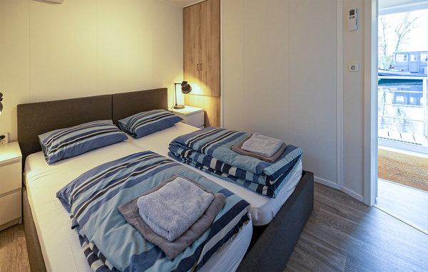 Huisboot - Aalsmeer , Nederland - HNH232 602
