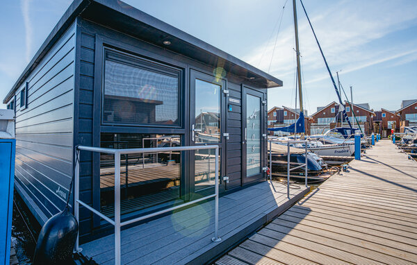 Hausboot - Uitgeest , Holland - HNH442 81