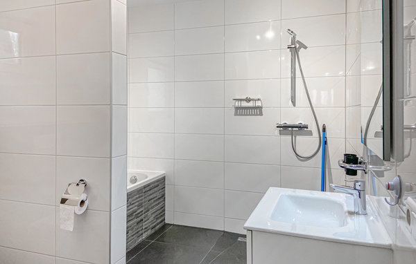 Semesterhus - Den Oever , Holland - HNH709 701