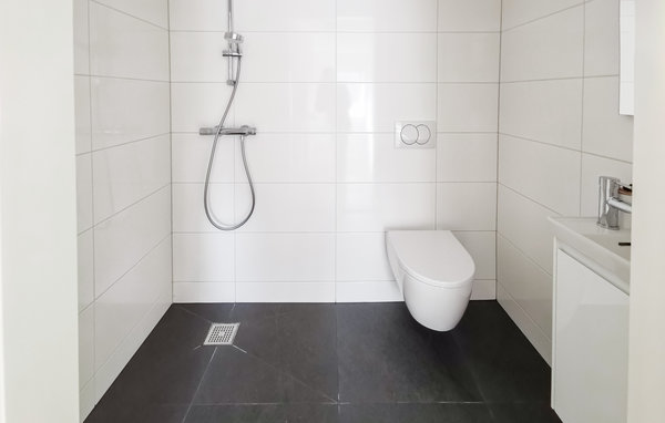 Semesterhus - Den Oever , Holland - HNH712 702