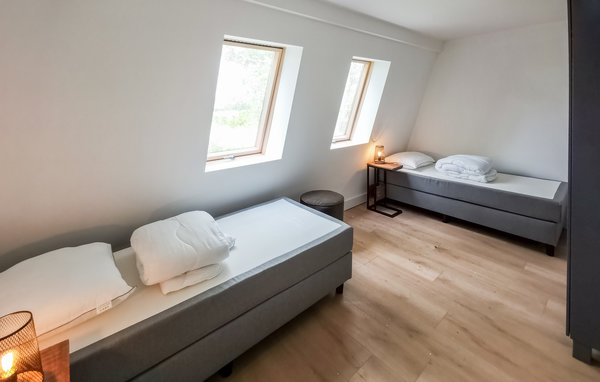 Semesterhus - Den Oever , Holland - HNH712 602